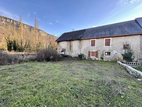 Vente                                                      Ferme
                        
                     4 pièces                      225 m2                     à Méry