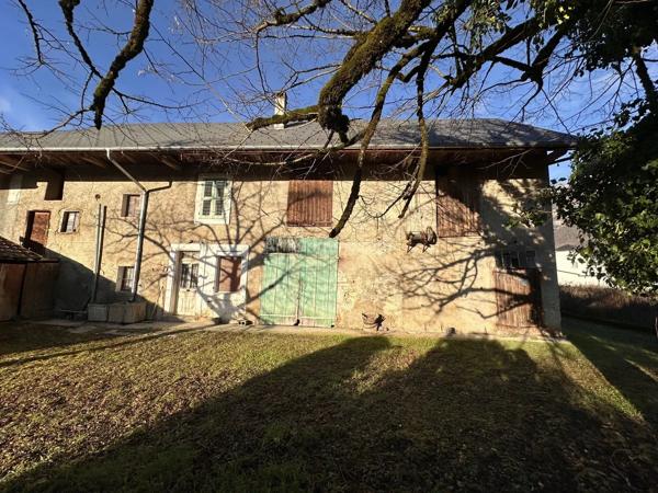 Vente                                                      Ferme
                        
                     4 pièces                      225 m2                     à Méry