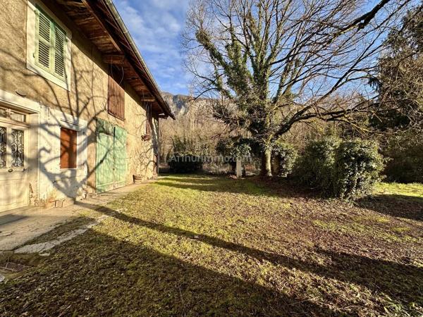 Vente                                                      Ferme
                        
                     4 pièces                      225 m2                     à Méry