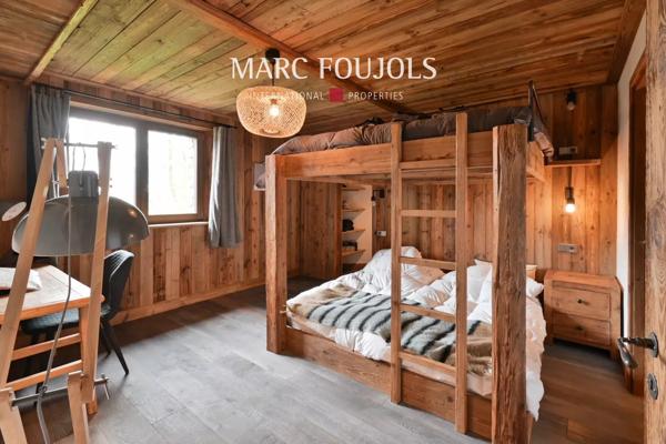 Méribel – Appartement de 190 m² – 4 chambres – Terrasse – Jacuzzi