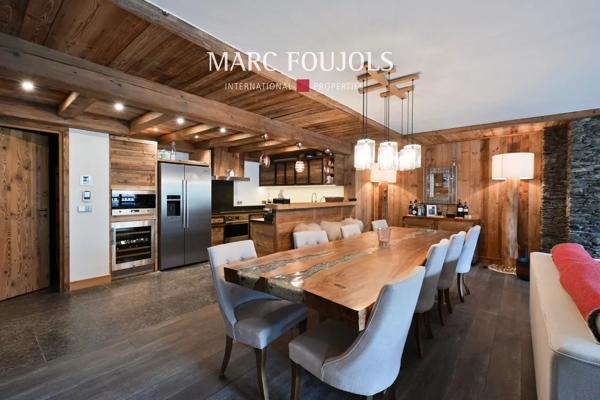 Méribel – Appartement de 190 m² – 4 chambres – Terrasse – Jacuzzi