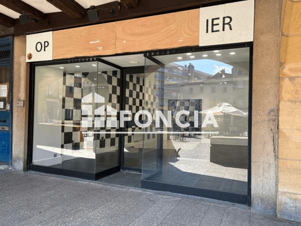 Location Local commercial 1 pièce 45 m² - 55 PLACE SAINT LOUIS Metz 57000