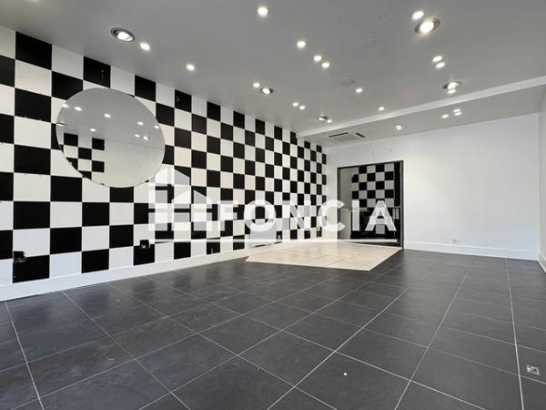 Location Local commercial 1 pièce 45 m² - 55 PLACE SAINT LOUIS Metz 57000