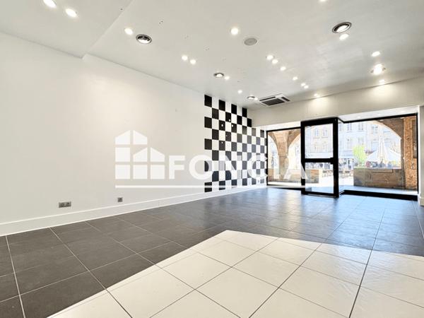 Location Local commercial 1 pièce 45 m² - 55 PLACE SAINT LOUIS Metz 57000