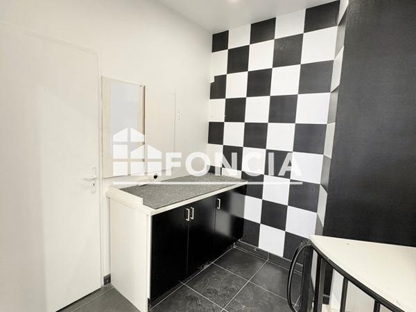Location Local commercial 1 pièce 45 m² - 55 PLACE SAINT LOUIS Metz 57000