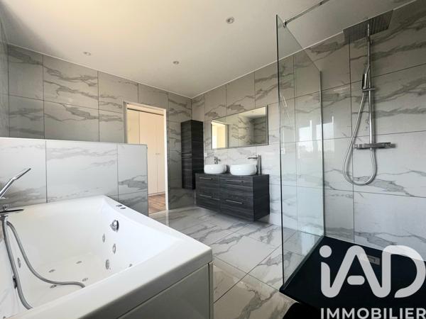 Maison à vendre 5 pièces 130 m² Veauche