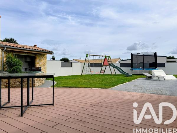 Maison à vendre 6 pièces 204 m² Aubigny-Les Clouzeaux
