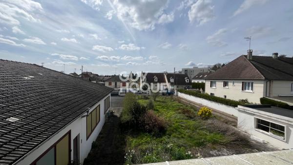 VENTE d'une maison 5 pièces (141 m²) à MARGNY LES COMPIEGNE