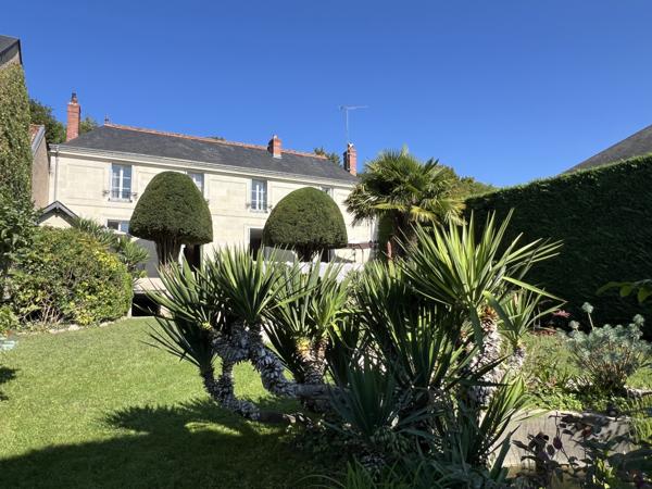 Cinq-Mars-la-Pile (37130) Maison en pierre avec jardin paysagé
