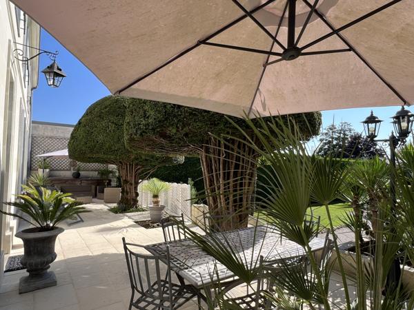 Cinq-Mars-la-Pile (37130) Maison en pierre avec jardin paysagé