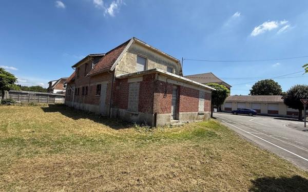 Immeuble à vendre    4 pièces • 419 m2 Rouvroy