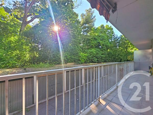 Appartement T3 à vendre  3 pièces - 61,12 m 2   MARSEILLE  - 13013