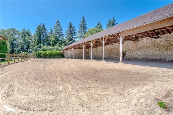 Maison à vendre |  Le Vigen |  8 pièces | 589 m²