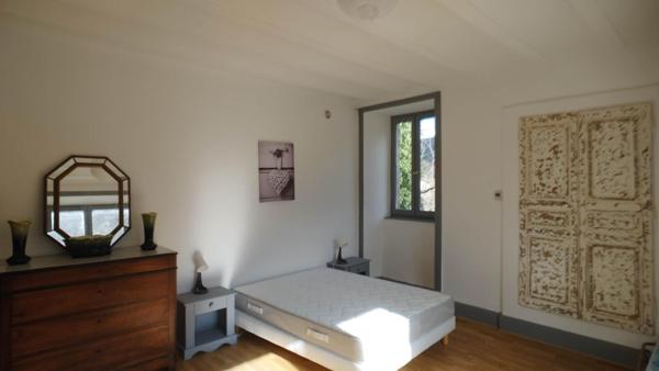 Maison 2 appartements et terrain