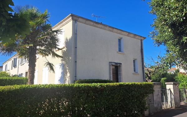 Maison à vendre    4 pièces • 105 m2 La Rochelle