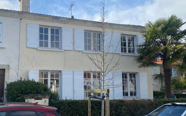 Maison à vendre    4 pièces • 105 m2 La Rochelle