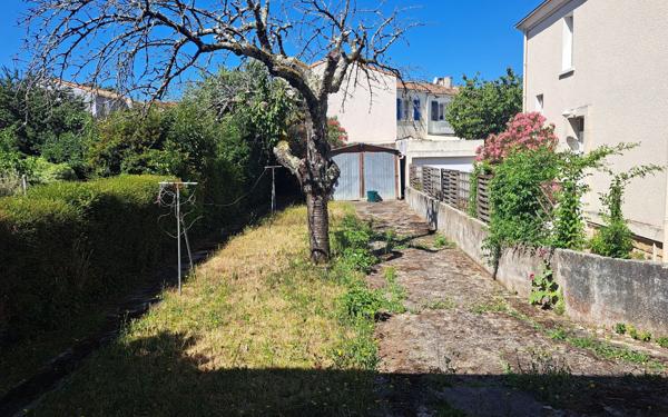 Maison à vendre    4 pièces • 105 m2 La Rochelle
