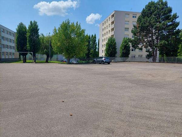 Location parking / box Sarrebourg - 30 €/mois