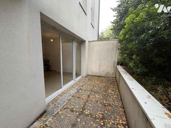 TOURS CENTRE – APPARTEMENT T1 AVEC TERRASSE