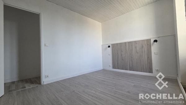 Maison de village avec 3 chambres et grand garage attenant