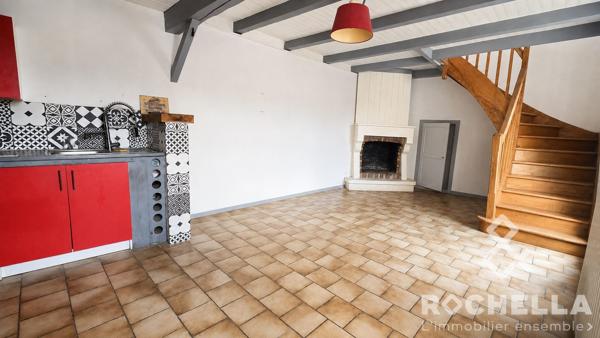 Maison de village avec 3 chambres et grand garage attenant
