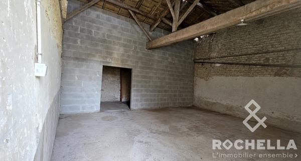 Maison de village avec 3 chambres et grand garage attenant