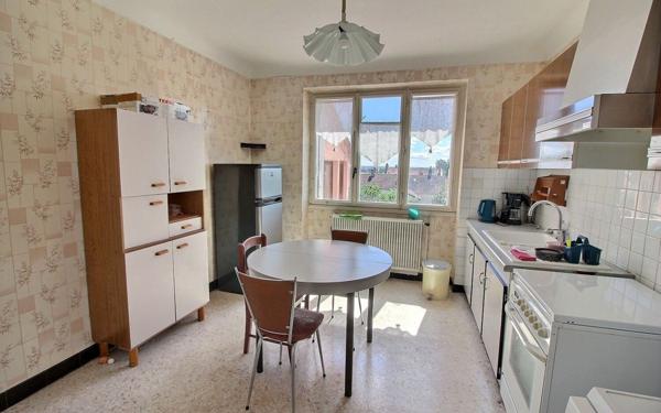 Maison à vendre    5 pièces •  Le Creusot