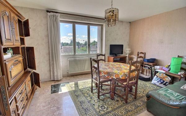 Maison à vendre    5 pièces •  Le Creusot