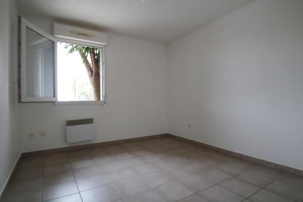 AGDE – T3 RÉCENT – 64 m² – TERRASSE + 2 PARKINGS