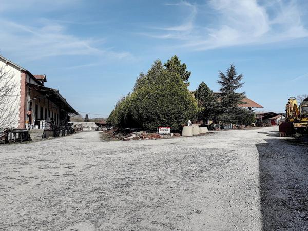 Site à fort potentiel – Investisseurs, artisans, promoteurs sur terrain 11653 m2. PROVINS (77)