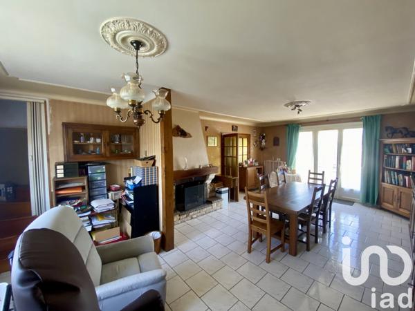 Maison 7 pièces de 164 m² à Parçay-Meslay (37210)