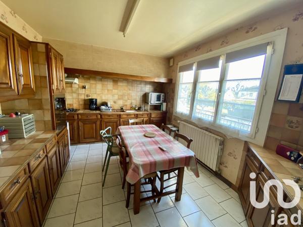 Maison 7 pièces de 164 m² à Parçay-Meslay (37210)