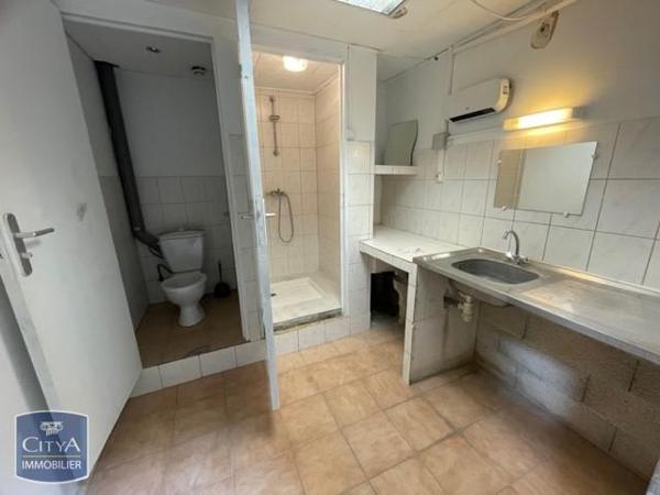 Local commercial à louer 452.09m²