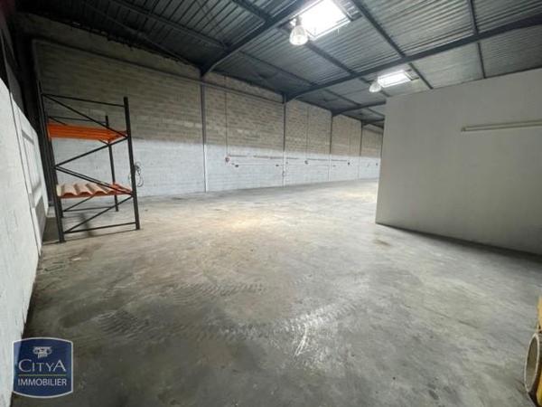 Local commercial à louer 452.09m²