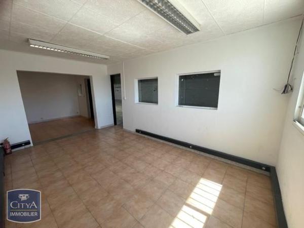 Local commercial à louer 452.09m²