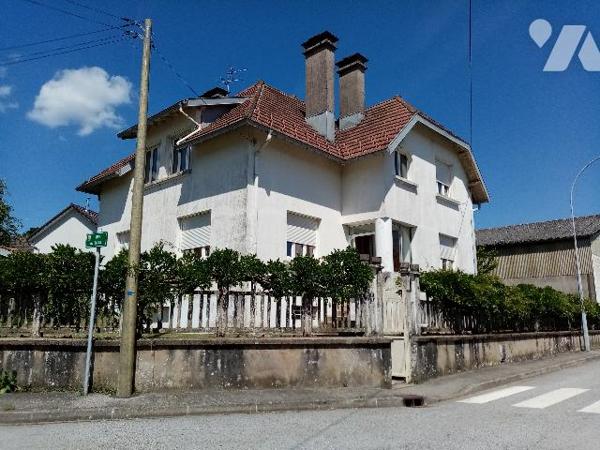 maison bourgeoise de 130 M² à 5 mns du centre ville , terrain 510 m²