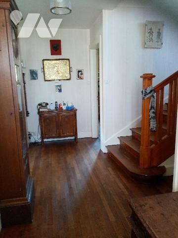 maison bourgeoise de 130 M² à 5 mns du centre ville , terrain 510 m²