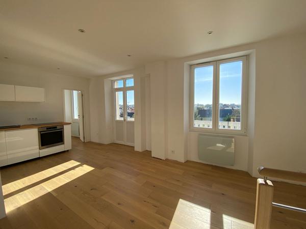 Nantes Bord de l'Erdre T4 Duplex 70 m2 avec terrasse de 40 m²,  
Nantes 44000