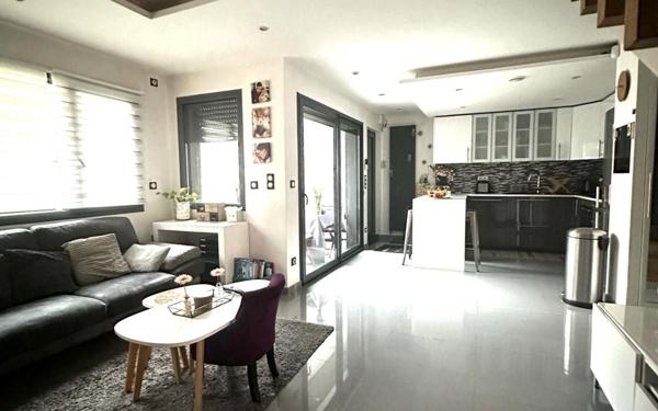 Maison à vendre    5 pièces • 83,24 m2 Ivry-sur-Seine