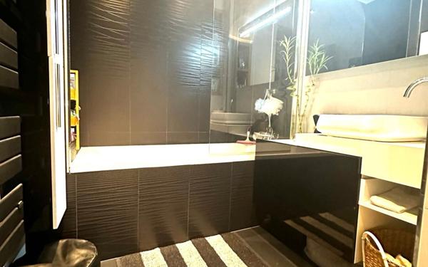 Maison à vendre    5 pièces • 83,24 m2 Ivry-sur-Seine