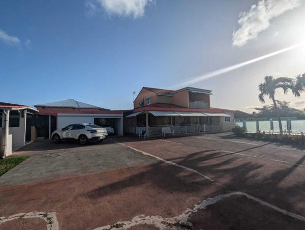 Vente Maison440 m² - 12 Pièces - SAINTE ANNE (97180)