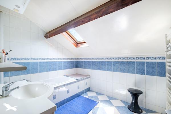Maison à vendre 442 000 € Vénissieux 6 p 140 m² DPE D