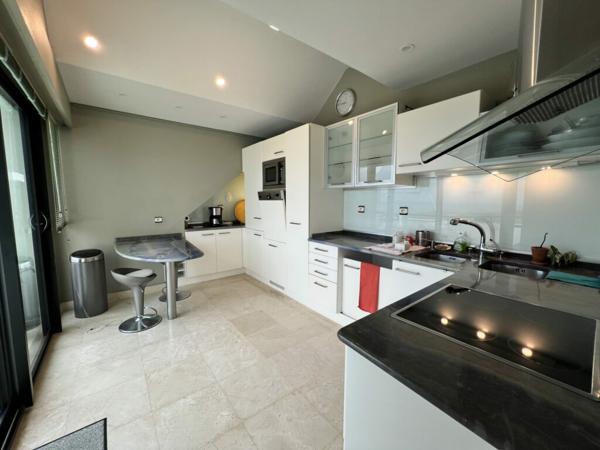 LARMOR PLAGE – Appartement T5 pleine vue mer
