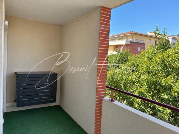 Appartement T2 de 43.60m² avec terrasse couverte et 1 place de parking