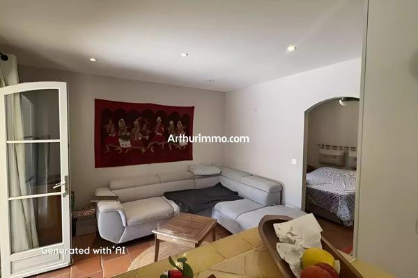 Vente                                                      Villa
                        
                     5 pièces                      225 m2                     à Flayosc