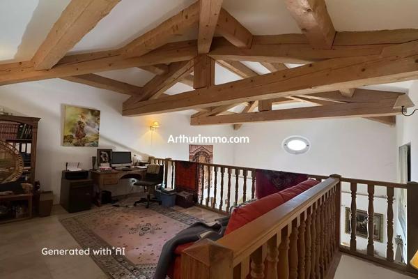 Vente                                                      Villa
                        
                     5 pièces                      225 m2                     à Flayosc