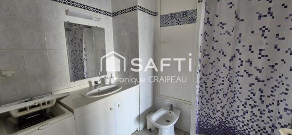 Lisère pentagone, T2 en parfait état situé en rez-de-chaussée d'une résidence avec place de parking