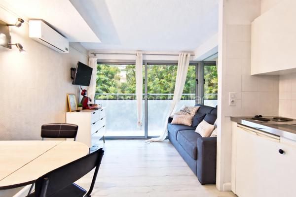 Studette de 13,84 m²