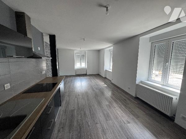 IMMEUBLE ENTIER HERIMONCOURT 360 m2 AVEC PARKINGS PRIVES ET CAVES