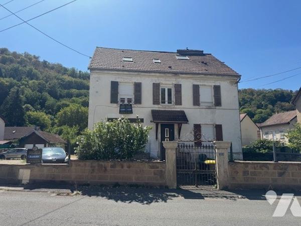 IMMEUBLE ENTIER HERIMONCOURT 360 m2 AVEC PARKINGS PRIVES ET CAVES